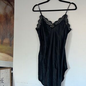 VTG Victorias Secret Black Lace Trim Satin Slip